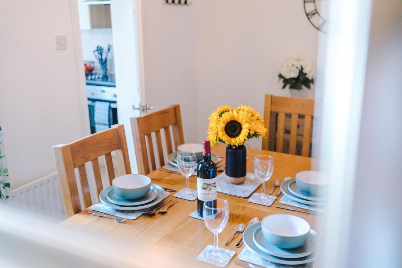 Spacious 2-Bed City-Centre Cottage In Chester By 53 Degrees Property - Ideal For Groups & Couples - Sleeps 6 Esterno foto