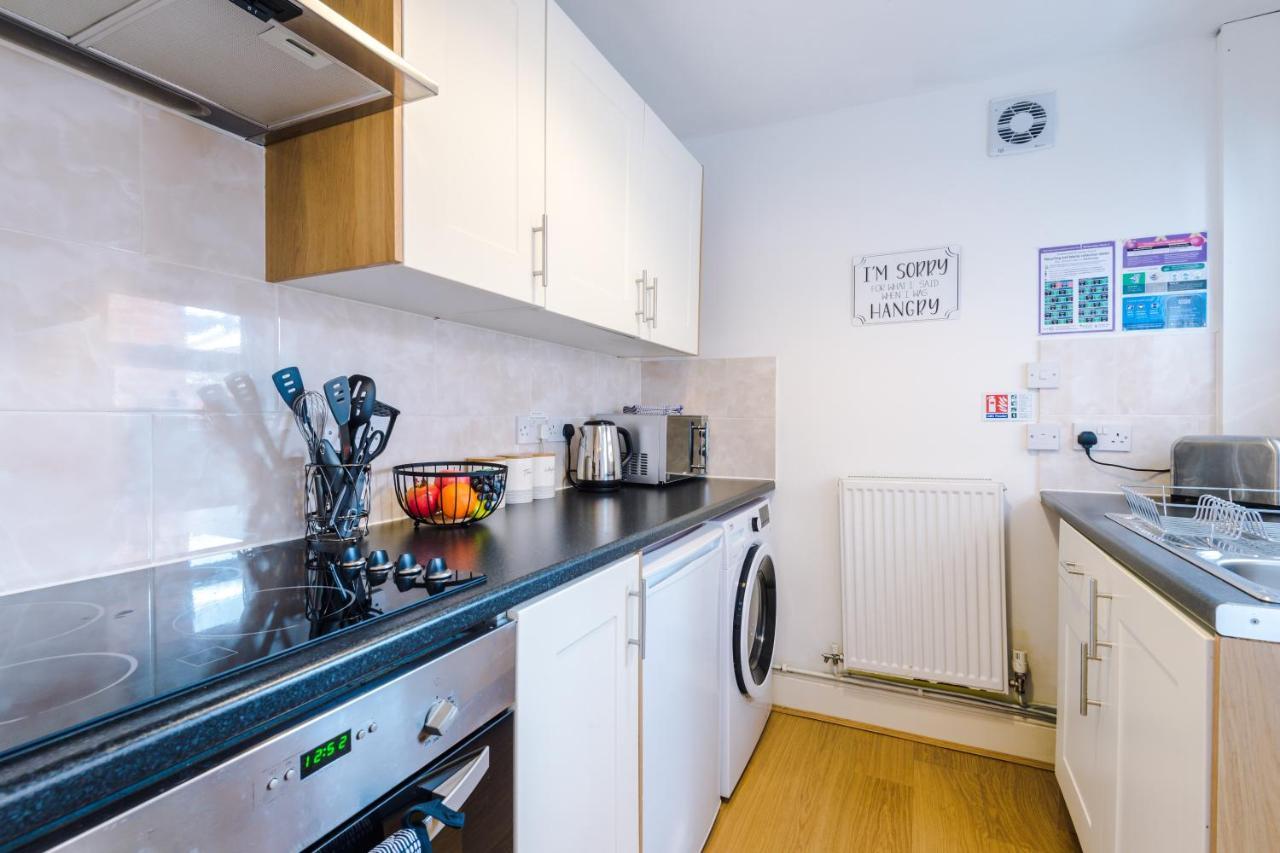 Spacious 2-Bed City-Centre Cottage In Chester By 53 Degrees Property - Ideal For Groups & Couples - Sleeps 6 Esterno foto