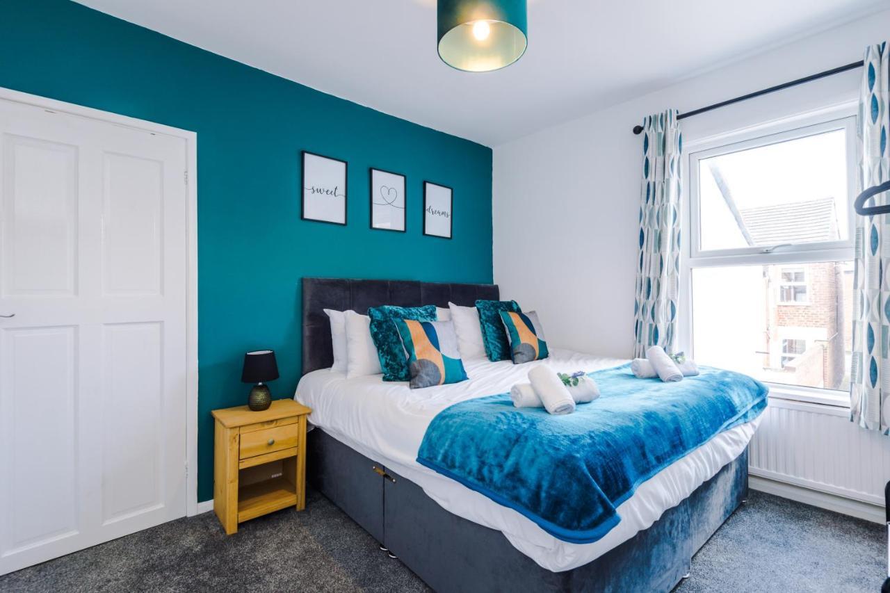 Spacious 2-Bed City-Centre Cottage In Chester By 53 Degrees Property - Ideal For Groups & Couples - Sleeps 6 Esterno foto