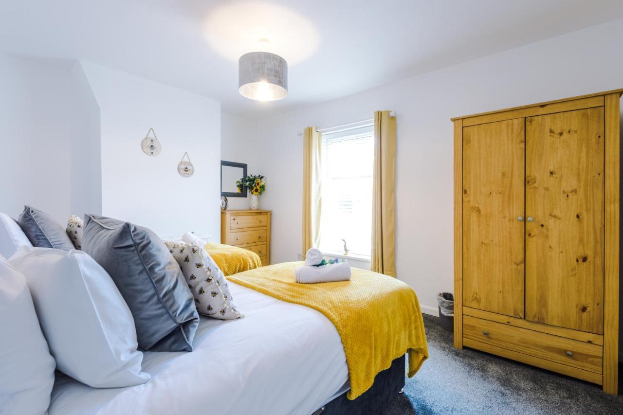 Spacious 2-Bed City-Centre Cottage In Chester By 53 Degrees Property - Ideal For Groups & Couples - Sleeps 6 Esterno foto